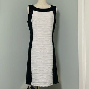 Calvin Klein Black & White Colorblock Sheath Dress | Stretch | Size 12
